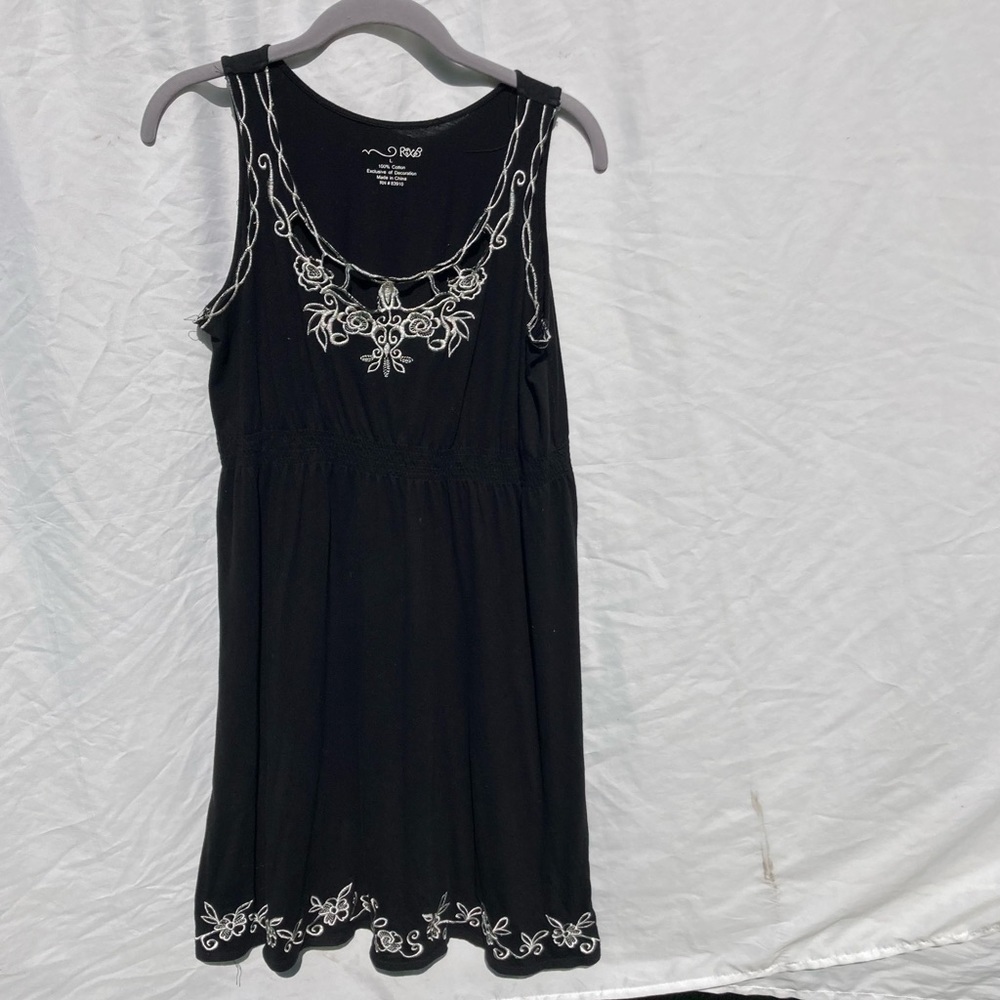 RXB black sleeveless dress with keyholes and floral embroidery, size large